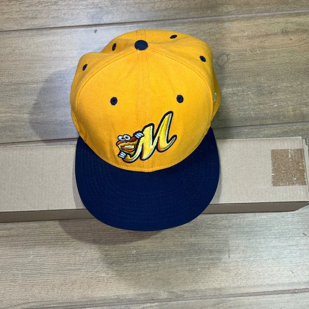 New Era 59FIFTY Montgomery Biscuits MiLB Fitted‎ Hat Yellow Navy Size 7 3/4